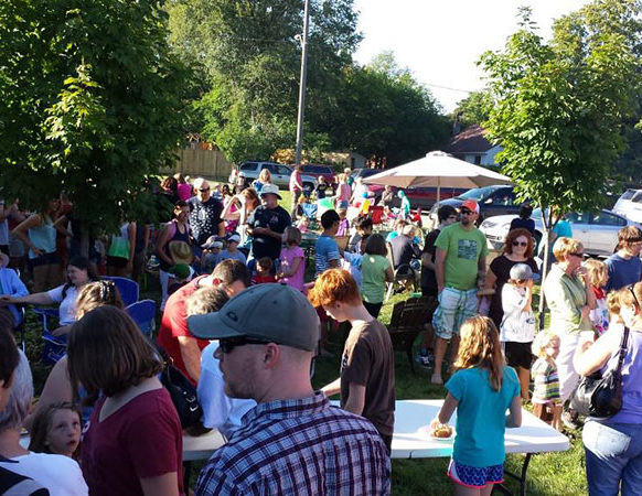 cropped-kids_camp_bbq2-800-1.jpg