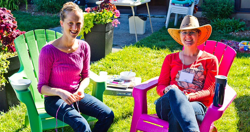 cropped-kids_camp_parent_patio2-800-2.jpg
